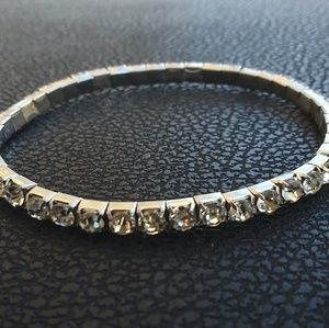 Tennis bracelet
